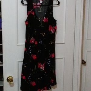 Vneck knee length dress worn once